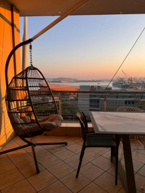 Accommodation Front - Extravagant 4 Sleeper Penthouse